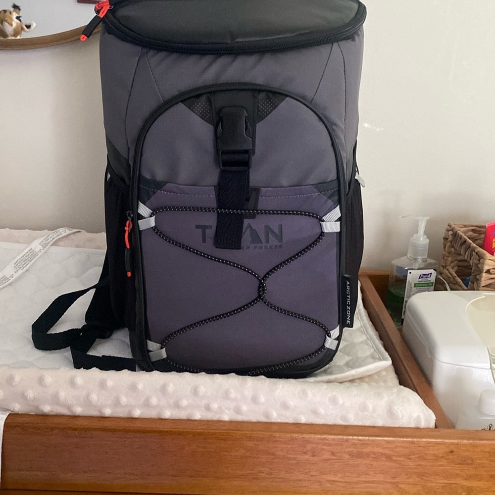 Titan backpack cooler